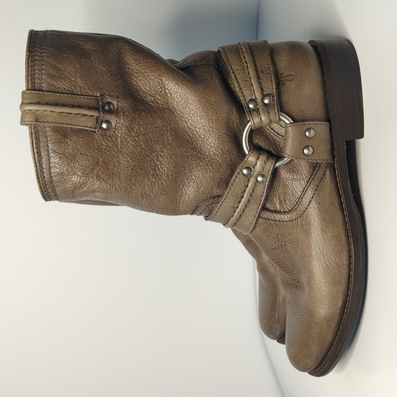 FRYE Women's Size 8 Maxine Trapunto Shortie Boots Grey/Taupe Harness Boot EUC - Picture 3 of 14